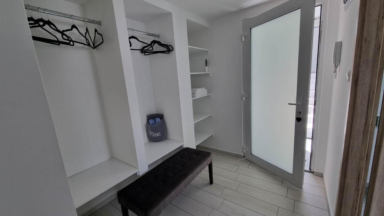 شقة Becsi Kapu Apartman Vác المظهر الخارجي الصورة