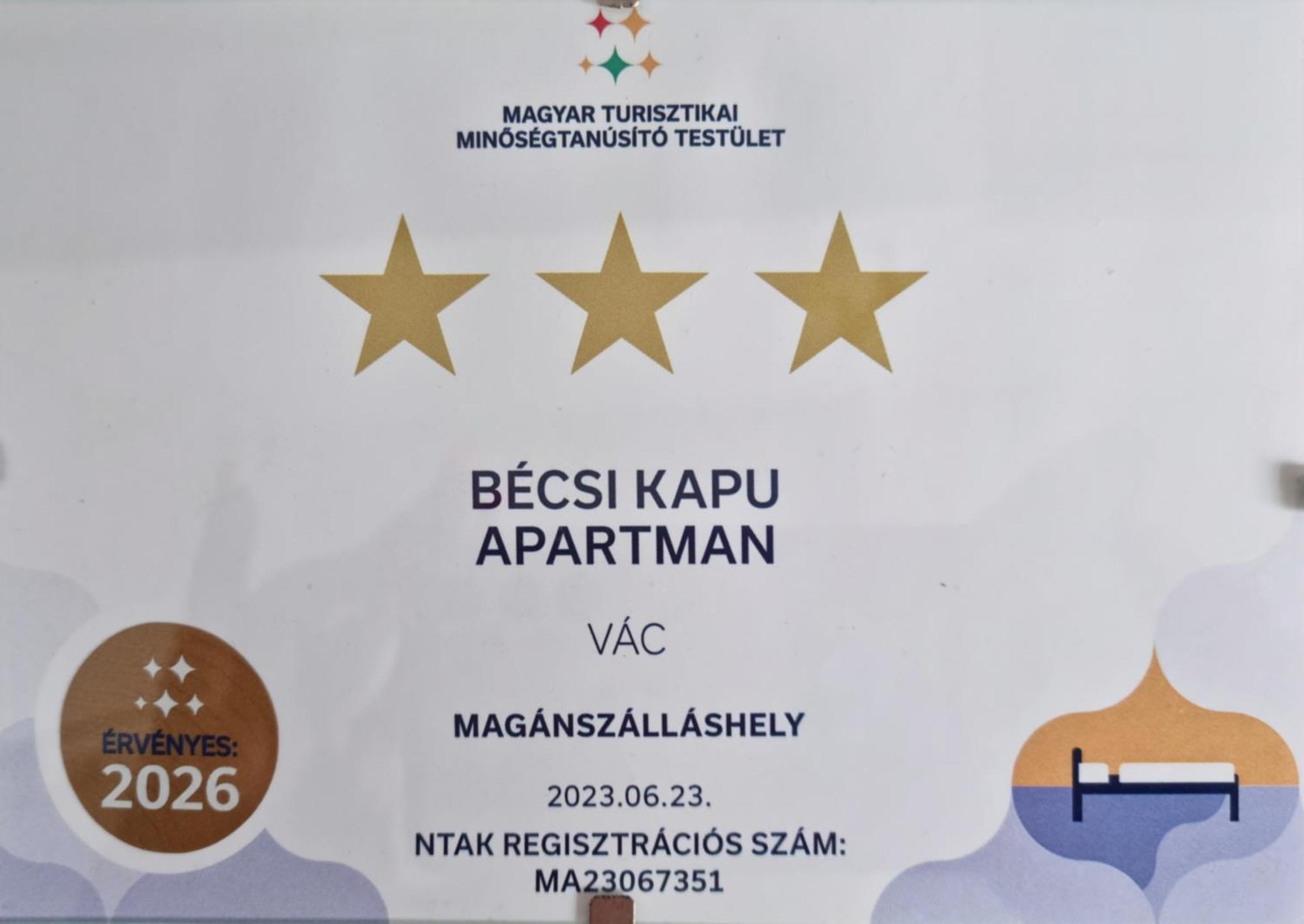 شقة Becsi Kapu Apartman Vác المظهر الخارجي الصورة